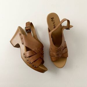 Korks Bagley brown basket woven leather upper open toe wooden heel size 11